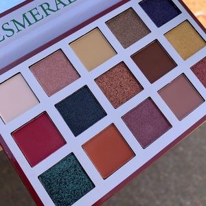 Esmeralda II Palette Beauty Creations Eyeshadow